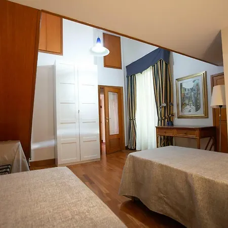 Apartamento Sweet Toledo By Dimorra Nápoles